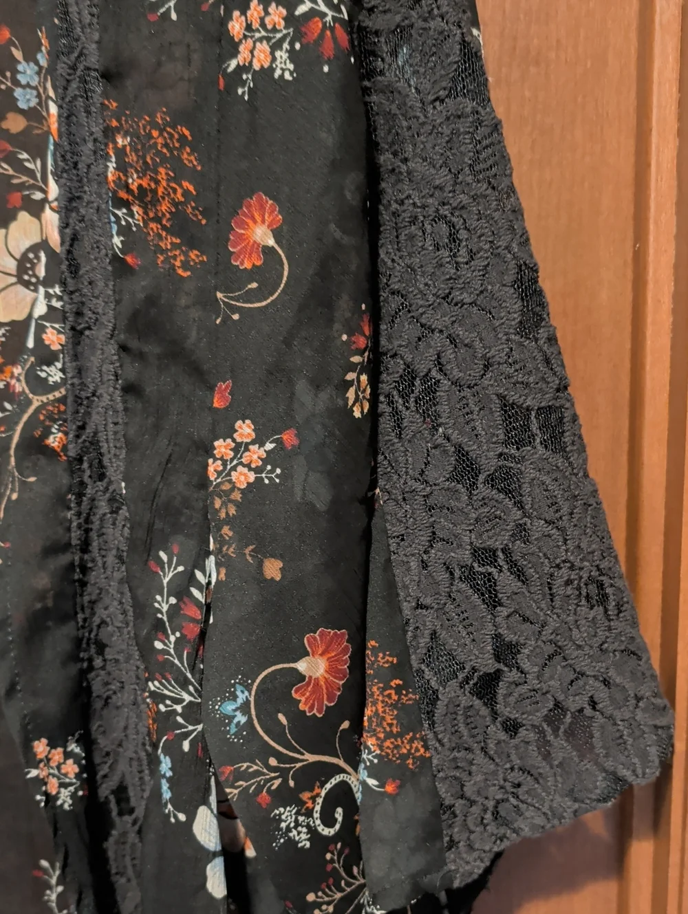 American Eagle Outfitters Black Floral Lace Kimono